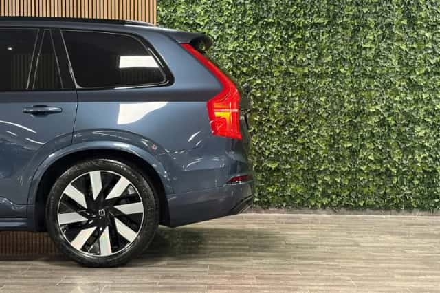 Volvo XC90 (2024) thumbnail 7