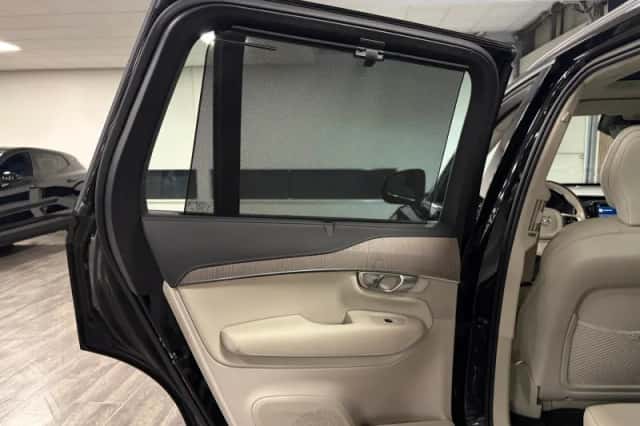 Volvo XC90 (2023) thumbnail 14