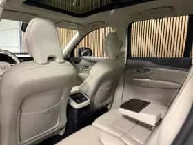 Volvo XC90 (2023) thumbnail 15