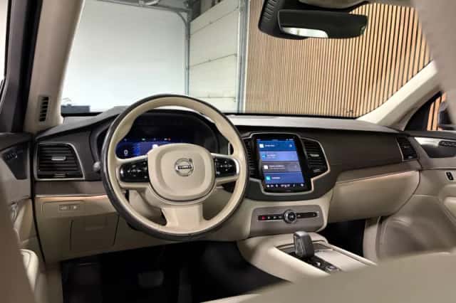 Volvo XC90 (2023) thumbnail 19
