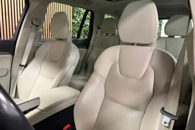 Volvo XC90 (2023) thumbnail 21