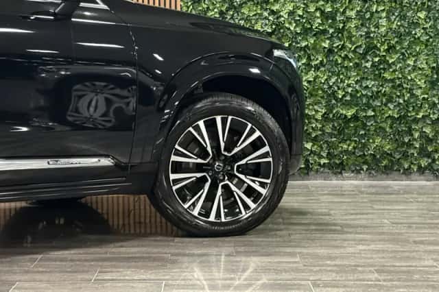 Volvo XC90 (2023) thumbnail 4