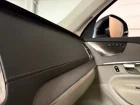 Volvo XC90 (2023) thumbnail 41