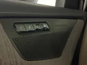 Volvo XC90 (2023) thumbnail 48