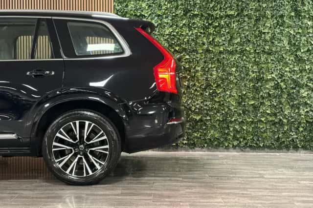 Volvo XC90 (2023) thumbnail 7