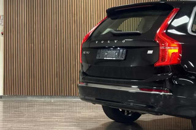 Volvo XC90 (2023) thumbnail 10