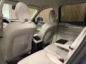 Volvo XC90 (2023) thumbnail 16