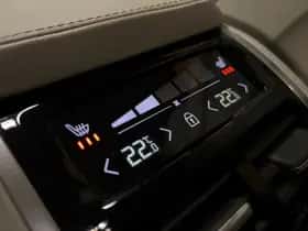 Volvo XC90 (2023) thumbnail 18
