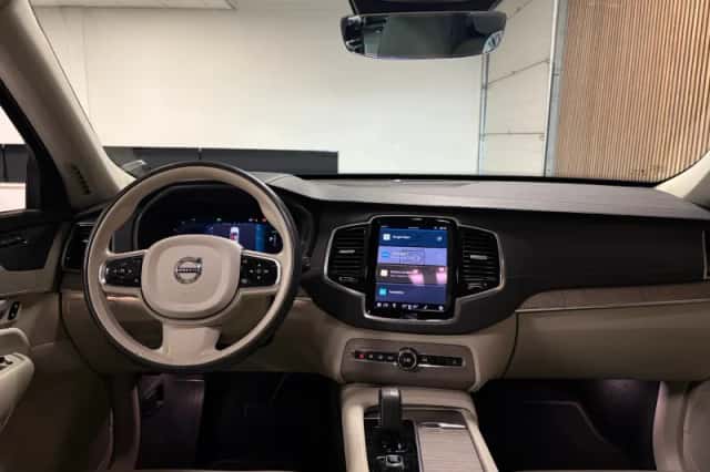 Volvo XC90 (2023) thumbnail 19