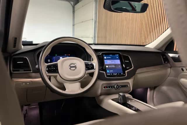 Volvo XC90 (2023) thumbnail 20