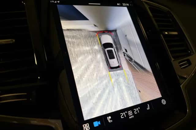 Volvo XC90 (2023) thumbnail 27