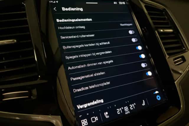 Volvo XC90 (2023) thumbnail 34