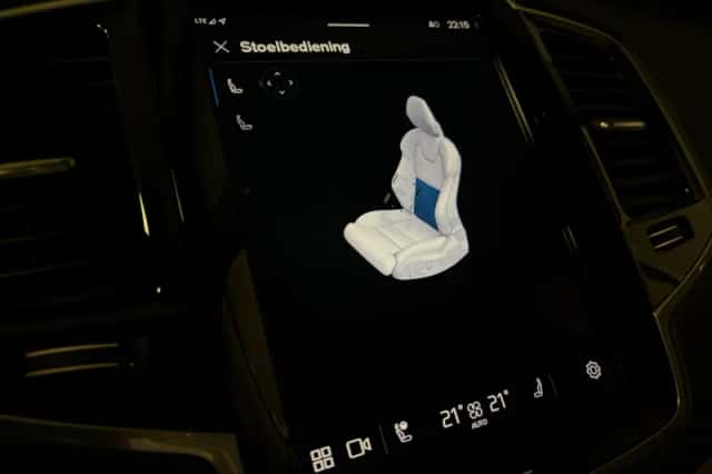 Volvo XC90 (2023) thumbnail 38