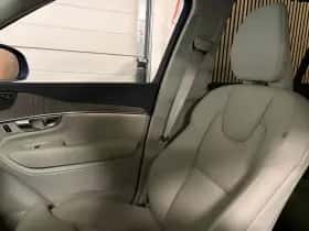 Volvo XC90 (2023) thumbnail 44