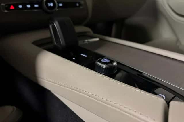 Volvo XC90 (2023) thumbnail 47