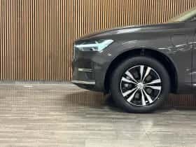 Volvo XC60 (2022) thumbnail 3