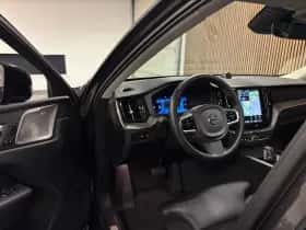Volvo XC60 (2024) thumbnail 10