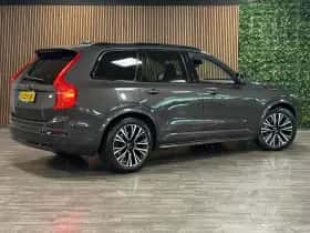 Volvo XC90 (2024) thumbnail 3