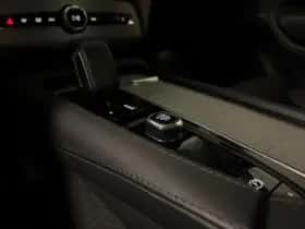 Volvo XC90 (2024) thumbnail 48