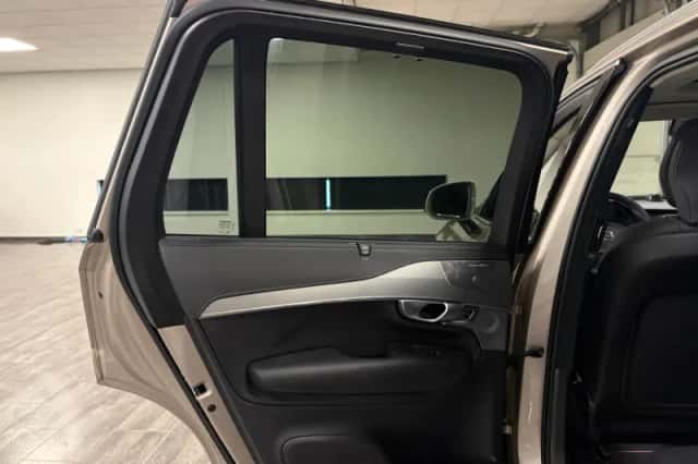 Volvo XC90 (2024) thumbnail 14