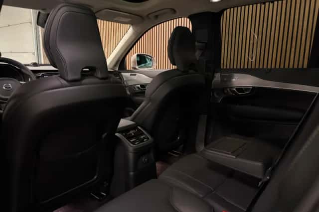 Volvo XC90 (2024) thumbnail 16