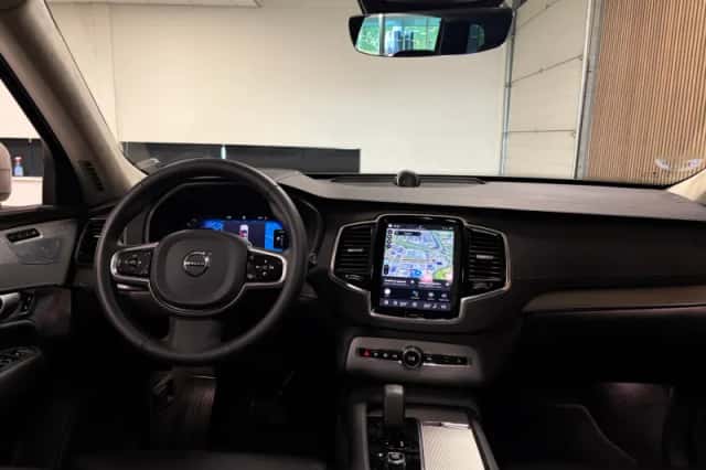 Volvo XC90 (2024) thumbnail 19