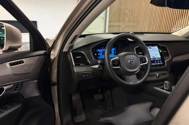 Volvo XC90 (2024) thumbnail 21