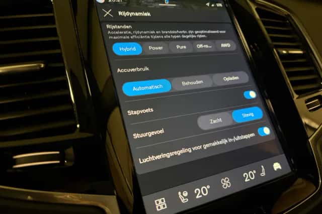 Volvo XC90 (2024) thumbnail 34