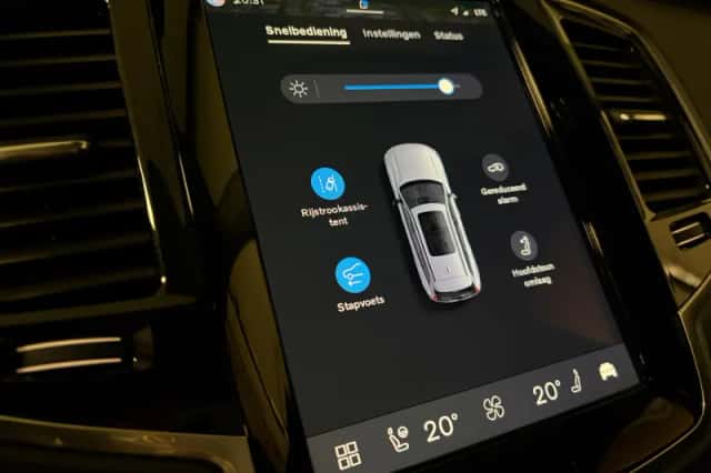 Volvo XC90 (2024) thumbnail 35