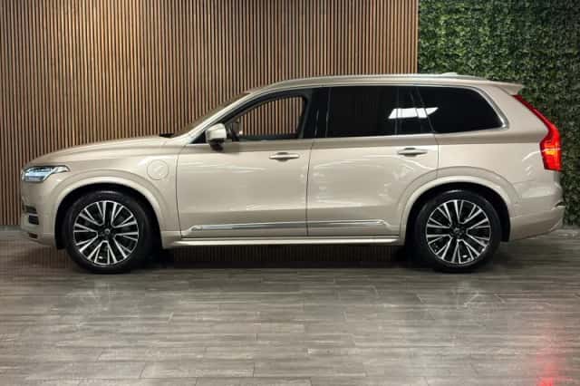 Volvo XC90 (2024) thumbnail 5