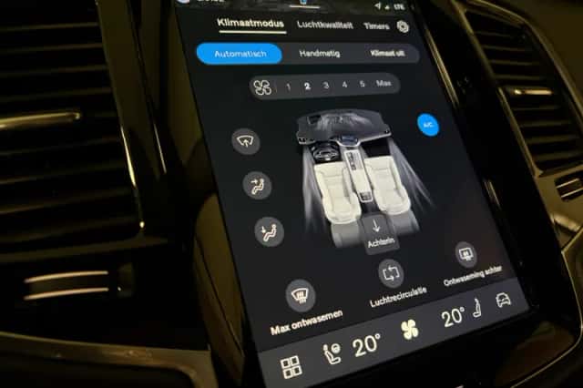 Volvo XC90 (2024) thumbnail 42