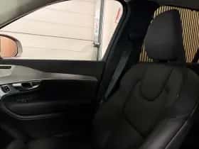Volvo XC90 (2024) thumbnail 49