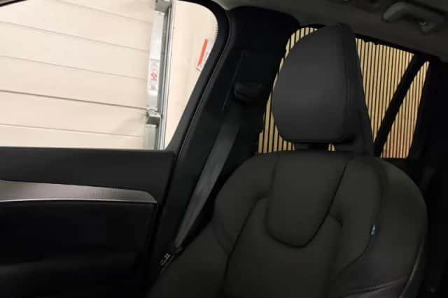 Volvo XC90 (2024) thumbnail 50