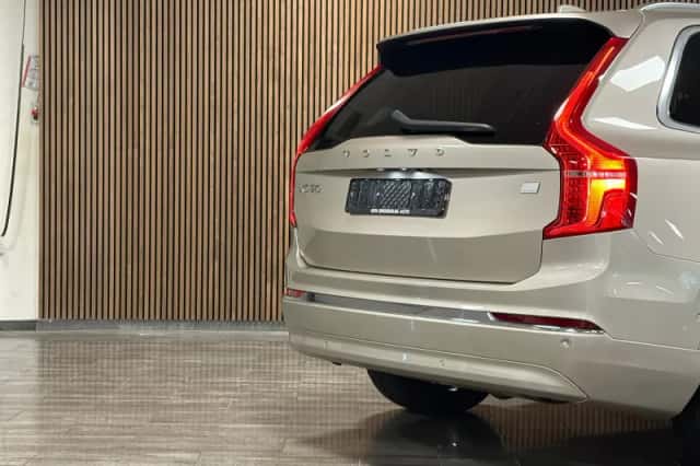 Volvo XC90 (2024) thumbnail 10