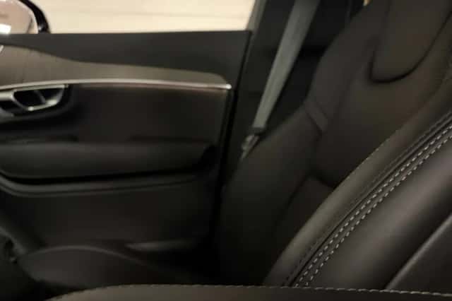 Volvo XC90 (2024) thumbnail 56