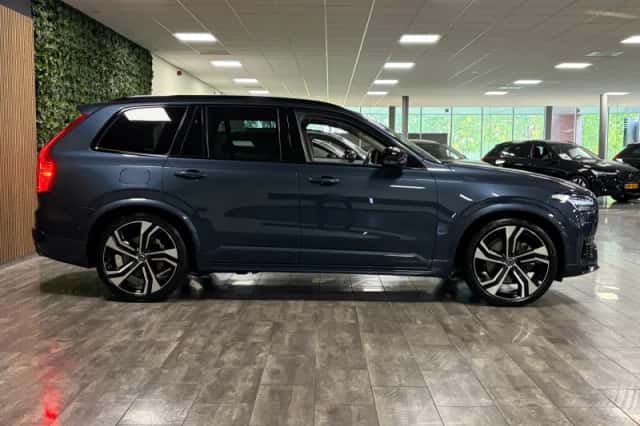 Volvo XC90 (2024) thumbnail 8