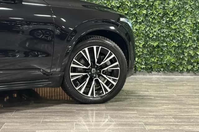 Volvo XC90 (2024) thumbnail 4
