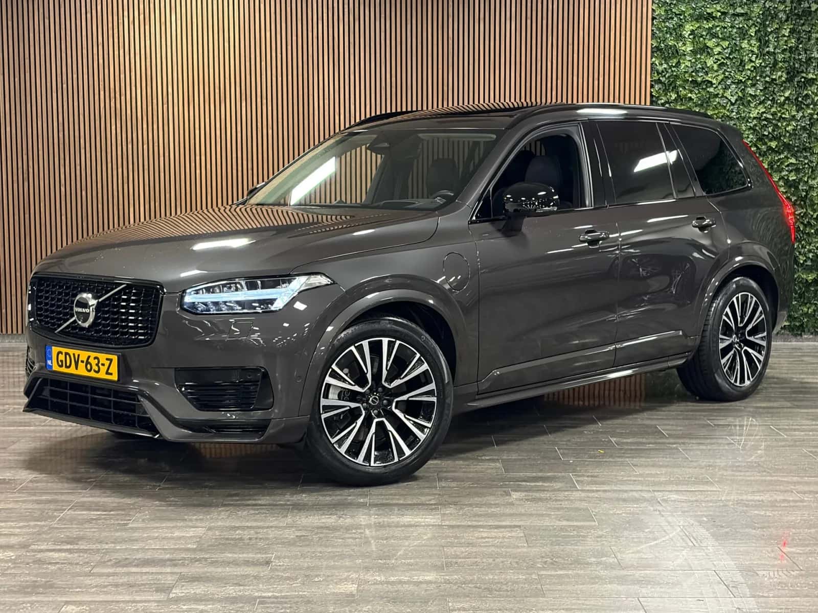 Volvo XC90 (2024) — foto 1