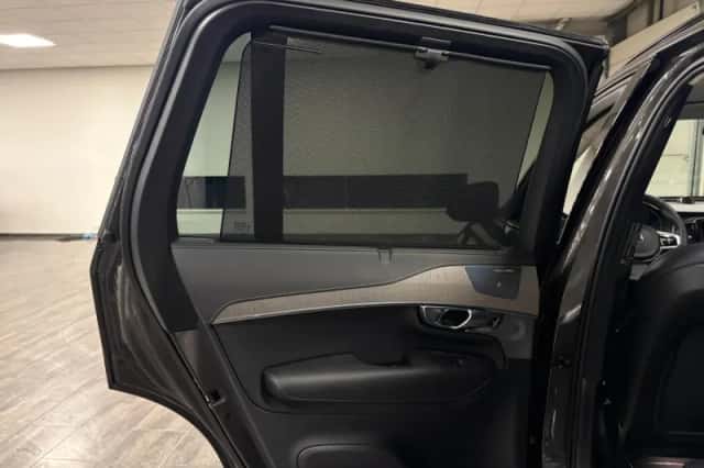 Volvo XC90 (2024) thumbnail 15