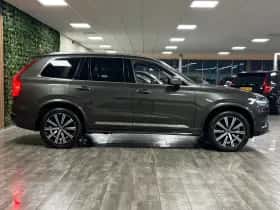Volvo XC90 (2022) thumbnail 8