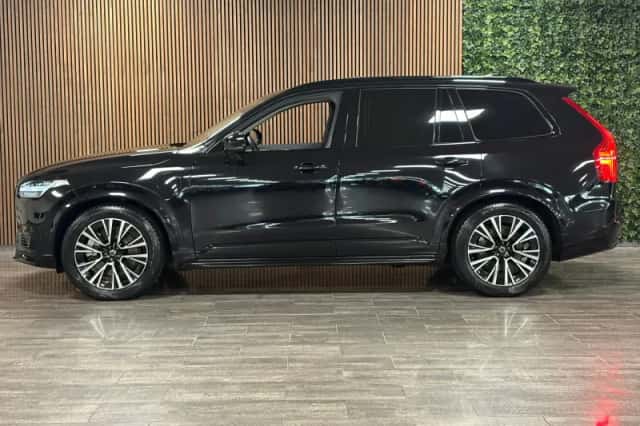 Volvo XC90 (2024) thumbnail 5