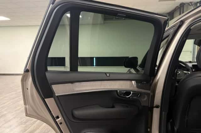 Volvo XC90 (2025) thumbnail 14