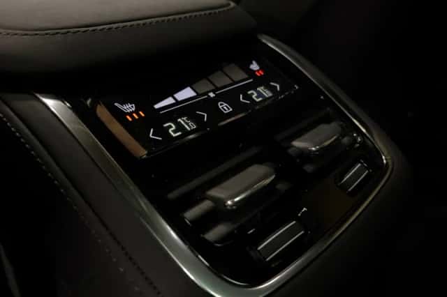 Volvo XC90 (2025) thumbnail 19