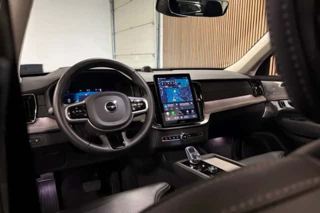 Volvo XC90 (2025) thumbnail 21