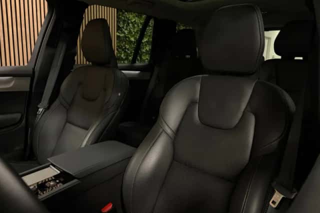Volvo XC90 (2025) thumbnail 23