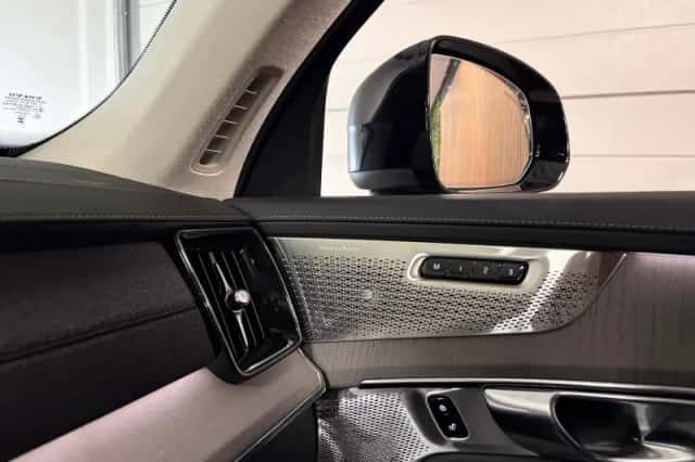 Volvo XC90 (2025) thumbnail 51