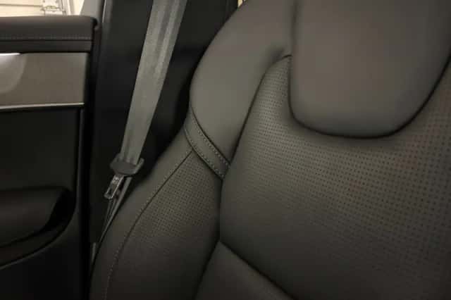 Volvo XC90 (2025) thumbnail 54