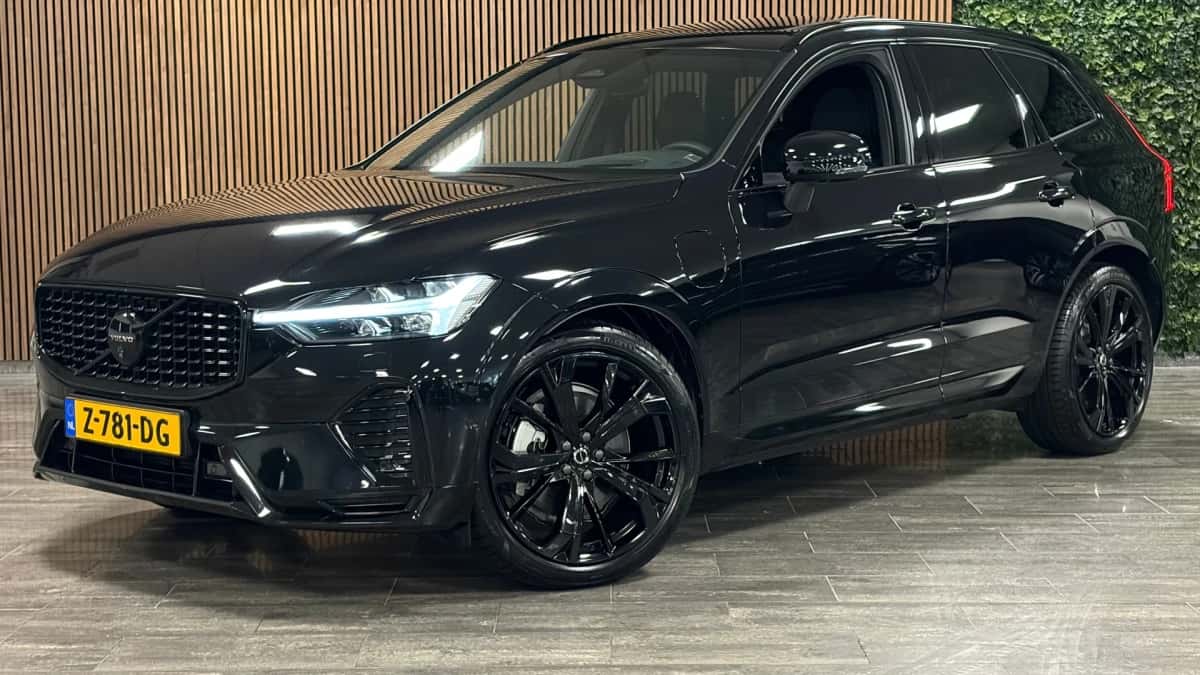 Volvo XC60 (2024) — foto 1