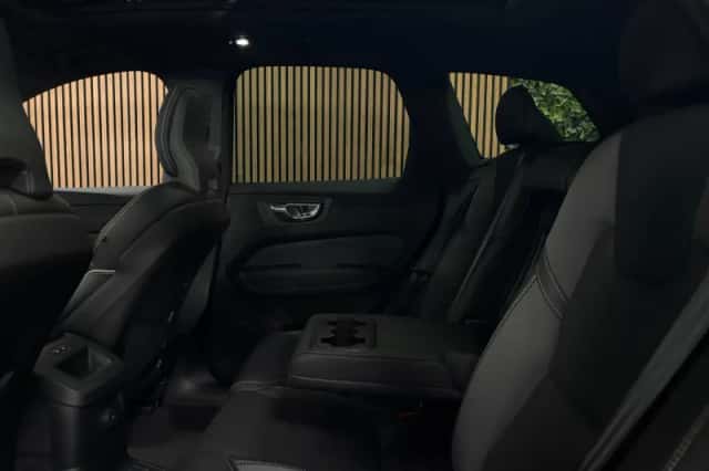 Volvo XC60 (2024) thumbnail 15