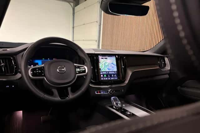 Volvo XC60 (2024) thumbnail 18